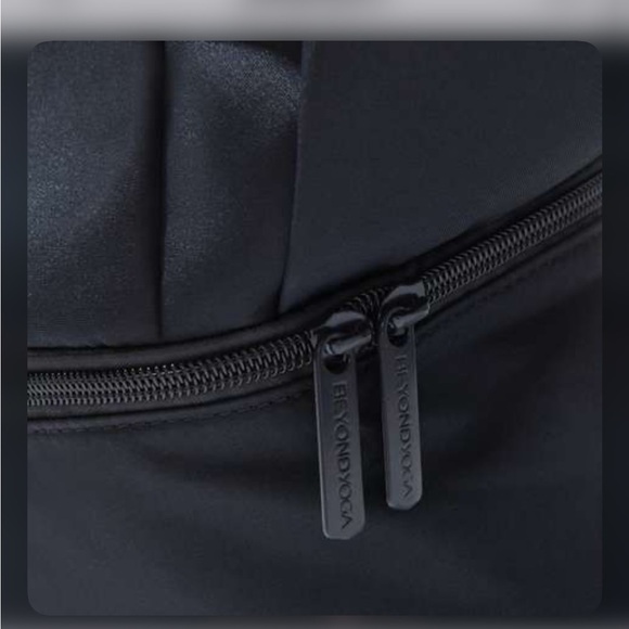 BEYOND YOGA Convertible Gym Bag In Black main image 5